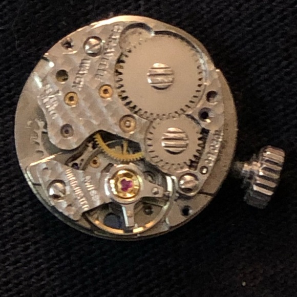 Caravelle by bulova watch simple but elegant - Picture 9 of 12